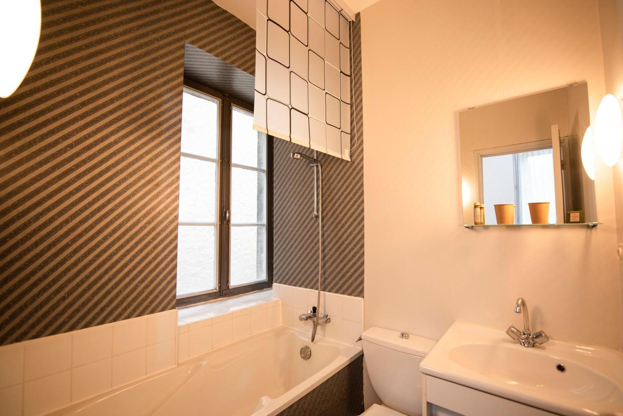 Hotel 1610 Entraygues-sur-Truyère Екстериор снимка
